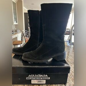 Aquatalia Adorn black suede boot. 7.5m
